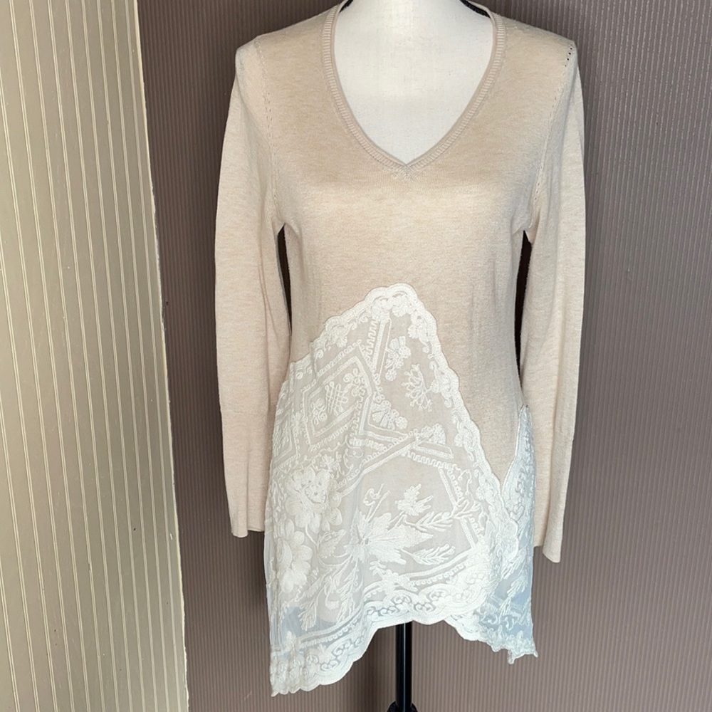 Angel of the north cream lace sweater size medium